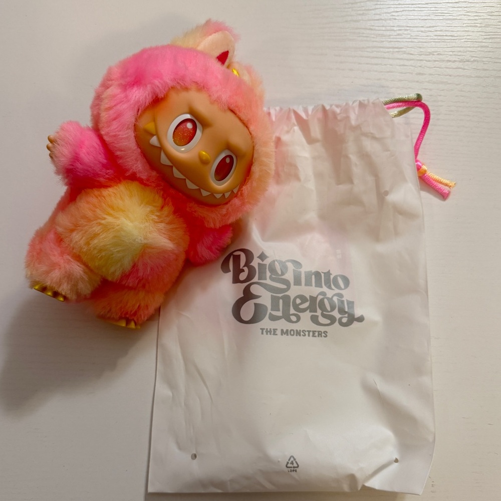 Pop Mart Loyalty Labubu-Opened - Picture 2 of 4